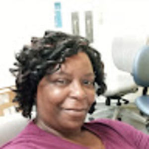 Meet your Posher, Lenora